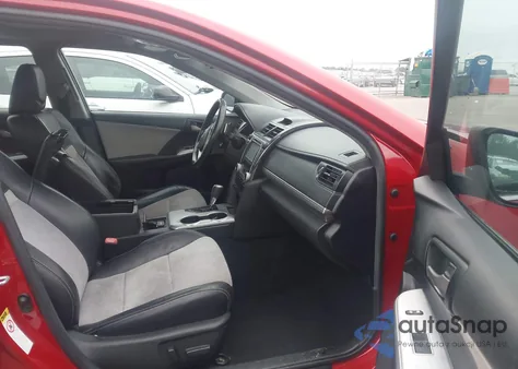 2012 Toyota Camry Se z USA, uszkodzony, nr VIN 4T1BF1FK3CU522684